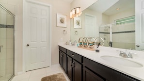 Interior - Solara Resort Vacation Home 5BR (Kissimmee)