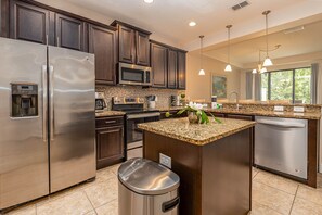 Interior - Tvpm-8079br/fcg (Davenport)