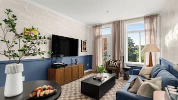 Smart TV, books, music library, stereo