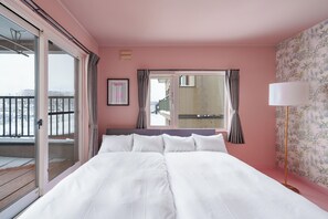 Desk, iron/ironing board, free WiFi - THE CRANE SANCTUARY KAMIFURANO (Kamifurano)