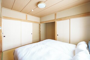 Apartment | Desk, iron/ironing board, free WiFi - THE CRANE SANCTUARY KAMIFURANO (Kamifurano)