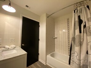Hair dryer, towels, soap - Spacious 4-bedroom house at Celebration, near Walt Disney World (Kissimmee)