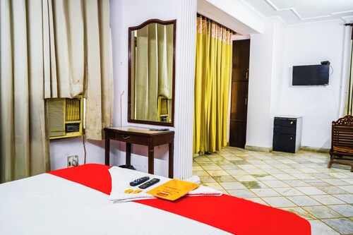 Roomshala Hotel Iconic Near Karol Bagh
