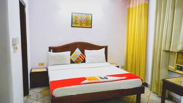 Deluxe Double Room, Balcony | Desk, free WiFi, bed sheets