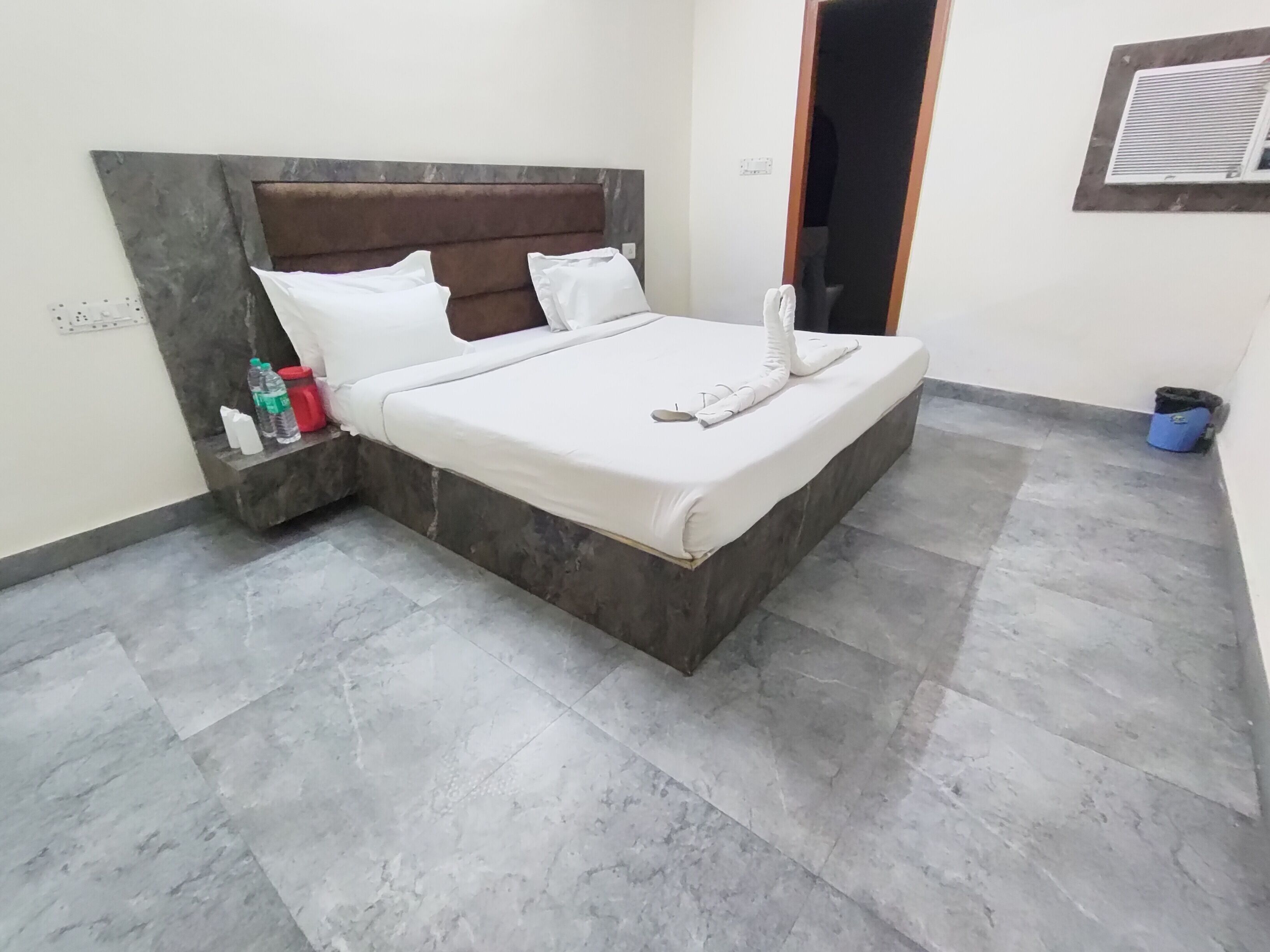 Deluxe Room | Free WiFi