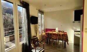 Dining - Saint Genest Residence (Vallouise-Pelvoux)