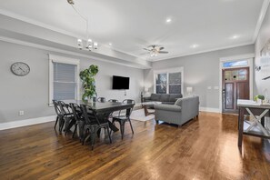Interior - 1A Side by Side Houses. Enough bedrooms for any group size. (Nashville)