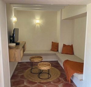 Interior - House by the sea in Provence (Saint pierre la mer, Narbonne, Gruissan) (Fleury)