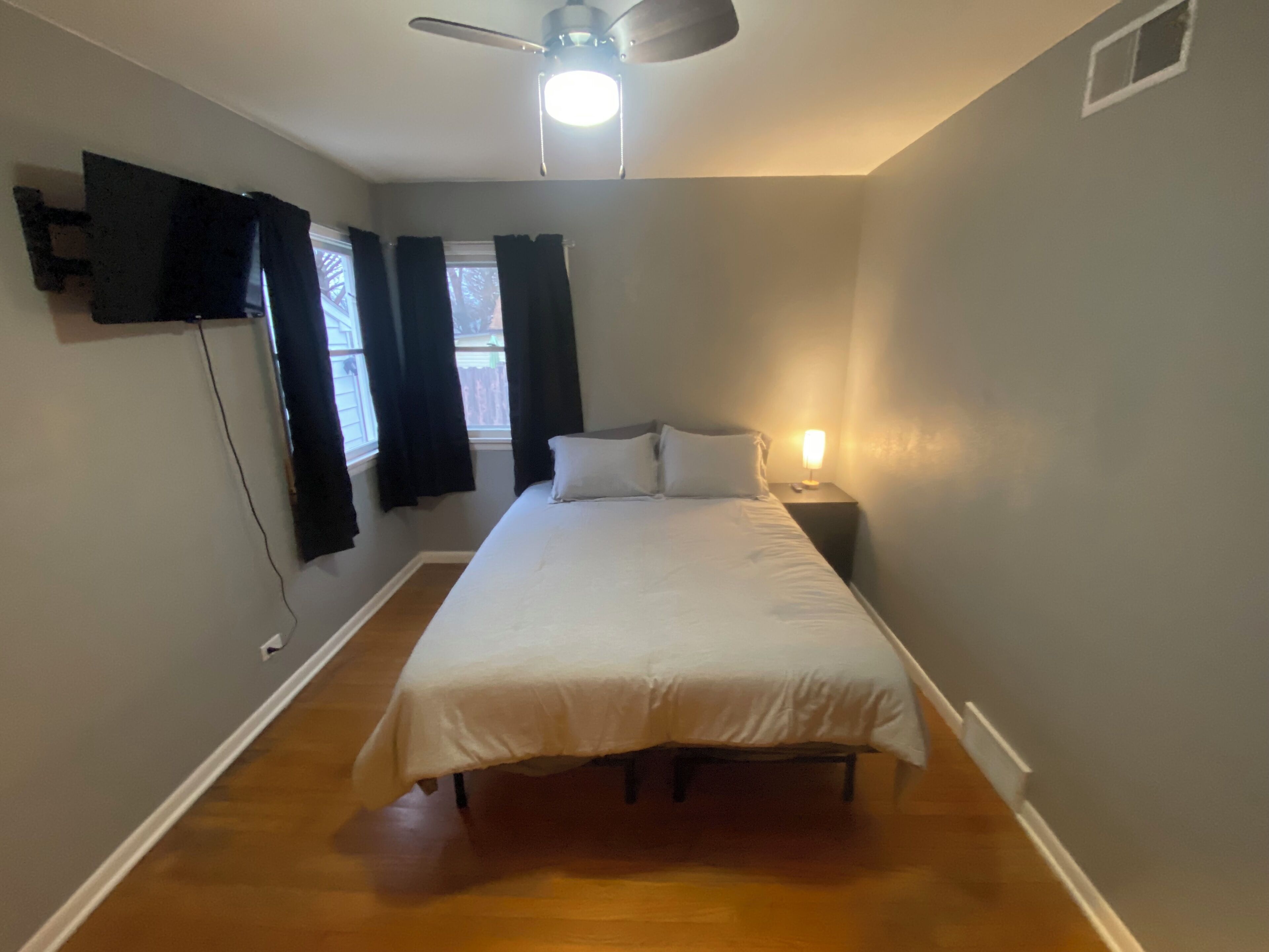 3 chambres, fer et planche à repasser, accès au Wi-Fi (inclus)