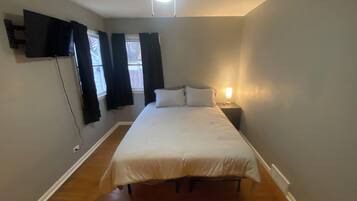 3 chambres, fer et planche à repasser, accès au Wi-Fi (inclus)