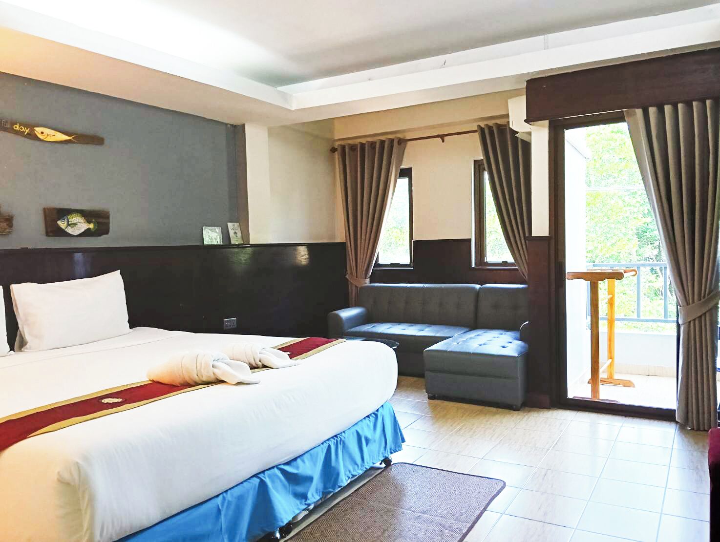 ห้องดีลักซ์, ระเบียง | Wi-Fi ฟรี, ผ้าปูที่นอน