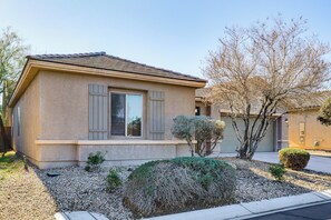 Exterior - Golf, Work & Explore: Las Vegas Gem w/ Pool Access (Las Vegas)