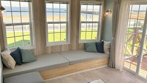 Mare (Up to 5 Guests): Equipped with a Fire Pit & BBQ Grill, Non smoking | Individually decorated, individually furnished, free WiFi, bed sheets