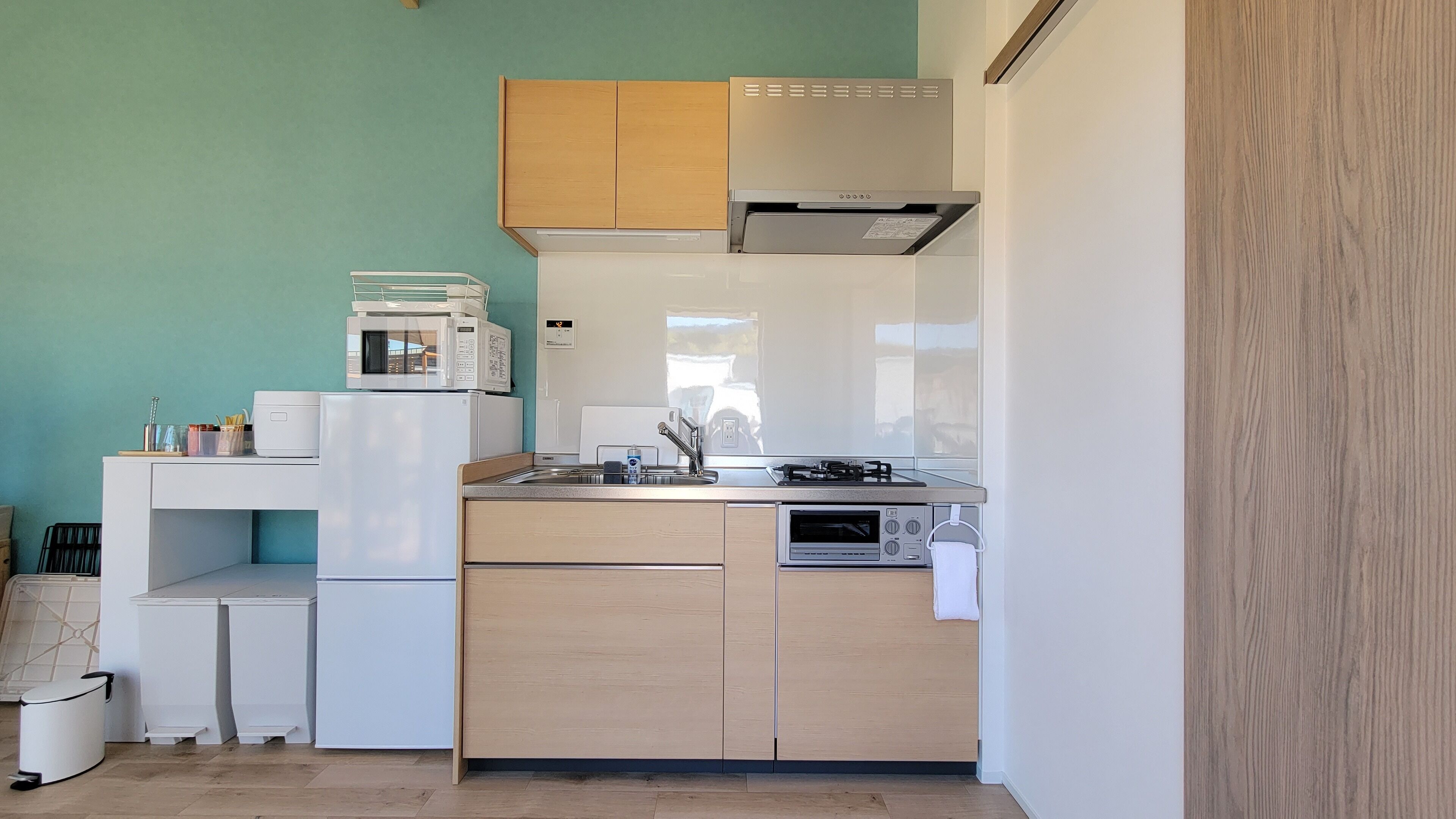 Kahden hengen standard-huone, 1 makuuhuone (Sirena(Upto2Guests)w/FirePit&BBQGrill) | Yksityinen keittiö | Täysikokoinen jääkaappi, mikroaaltouuni, liesi, riisinkeitin