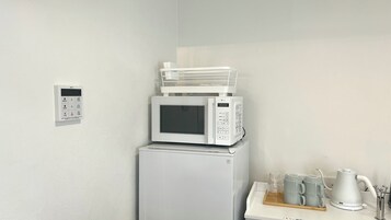 Luna(Up to 4 Guests, Recommended for 2):Hammock, Fully Equipped w/ Fire Pit & BBQ Grill, Non smoking | Room amenity