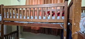 Deluxe Double or Twin Room | Free WiFi - Hotel Ganga vardan (Rishikesh)