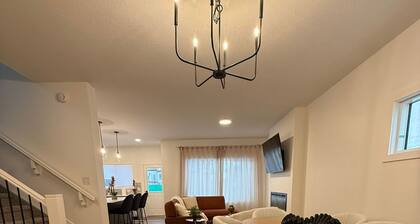 Cozy & Convenient â Perfect for Families, Groups & Work Trips