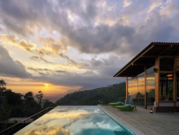 Outdoor pool - Wishing Tree Boutique Resort Haputale (Haputale)