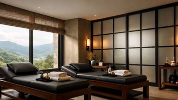 Couples treatment room(s), body treatments, hydrotherapy, aromatherapy