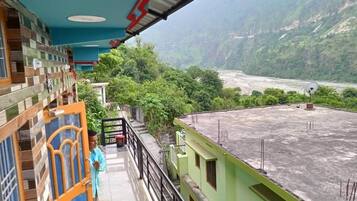 Kamar Triple, balkon | Halaman properti