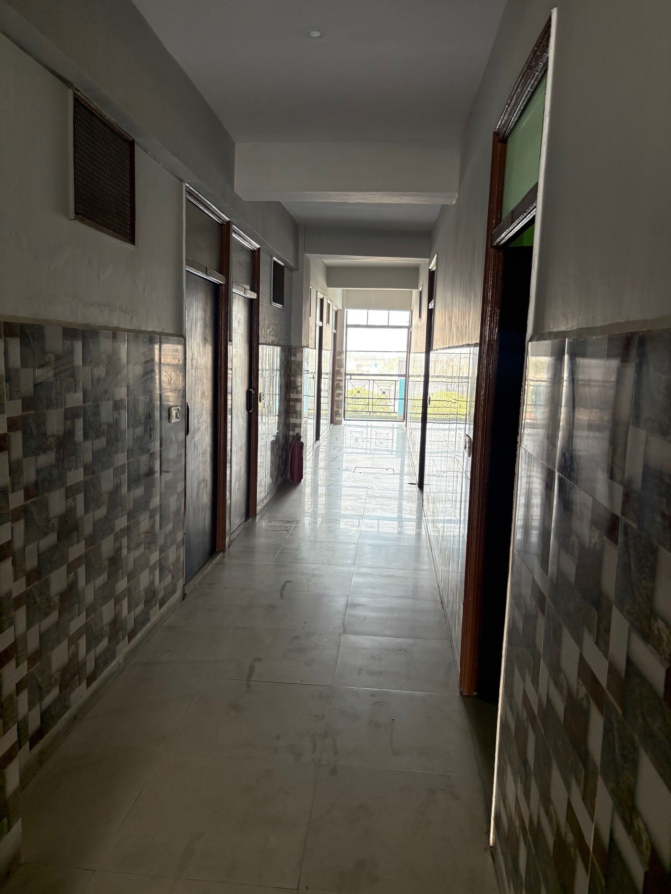 Basic Double Room, City View | Interior