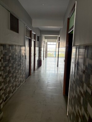 Doppia Basic, vista città | Interni