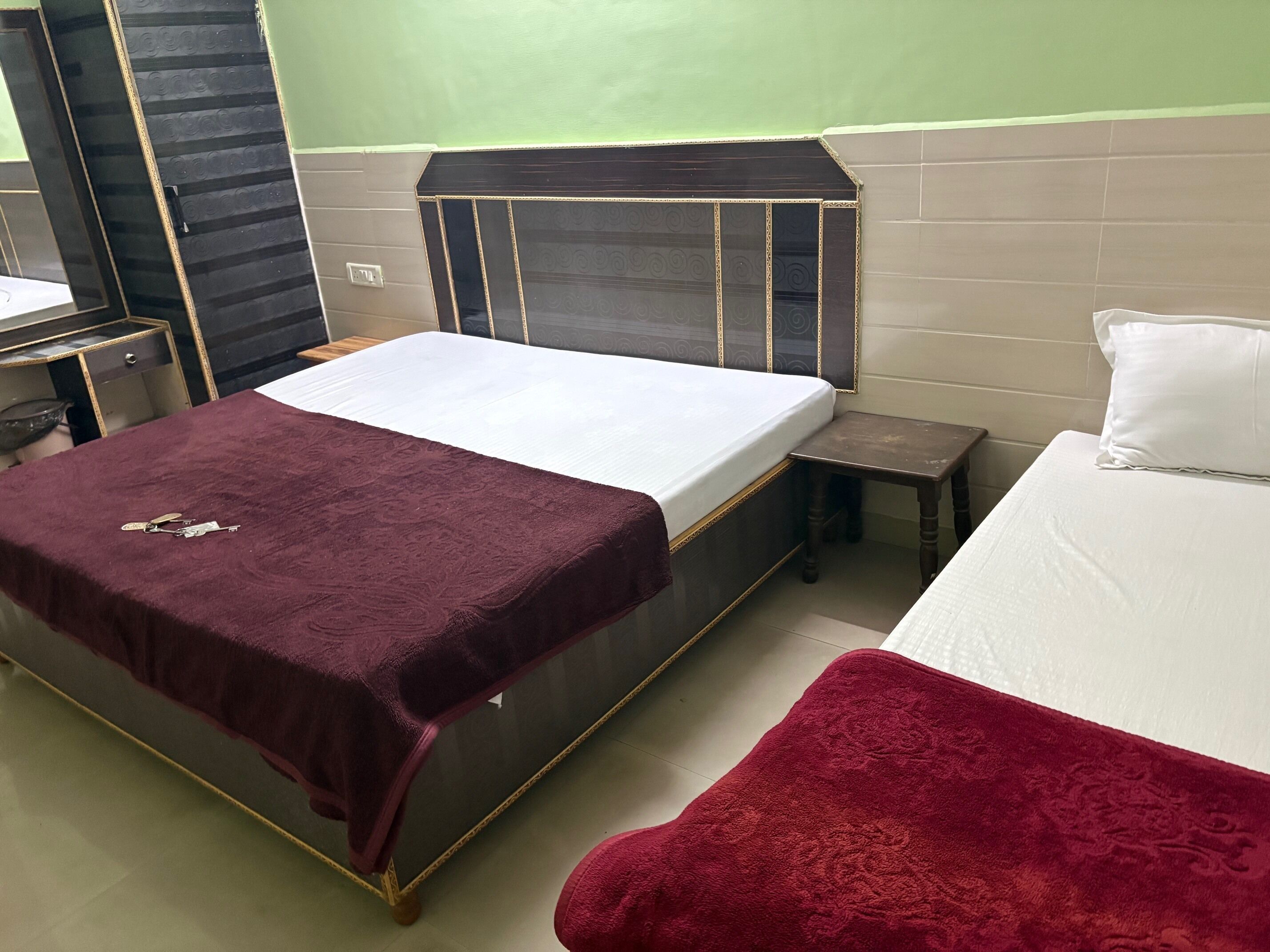 Family Triple Room, City View | Desk, free WiFi