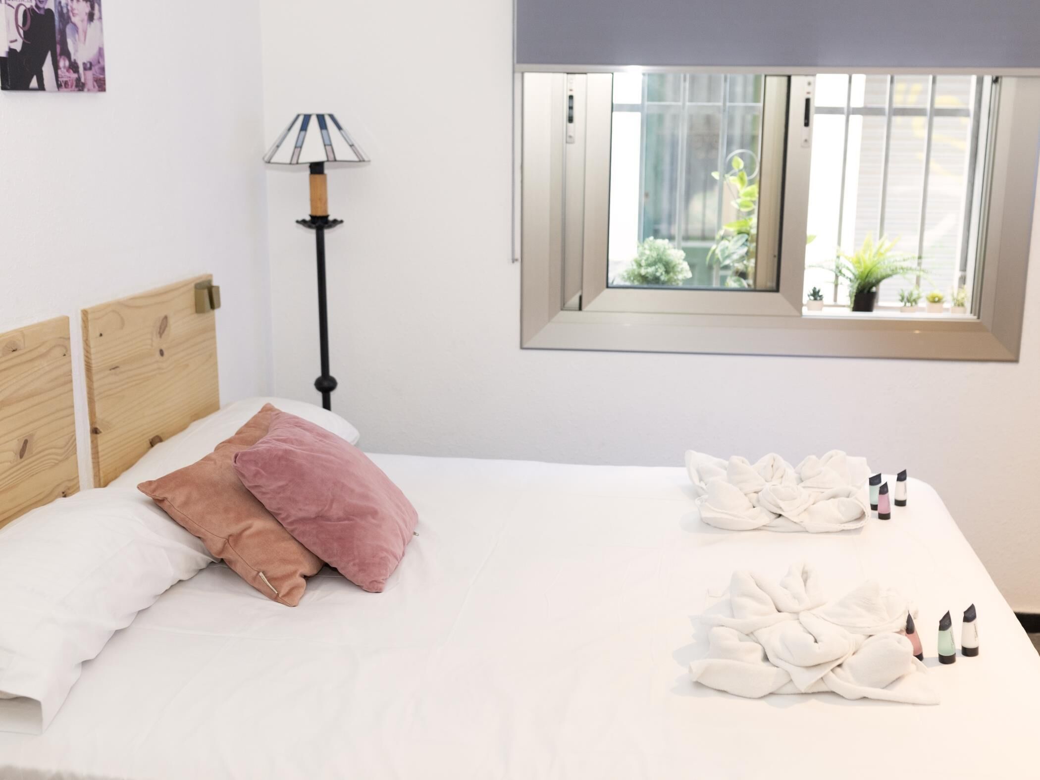 Internet, bed sheets