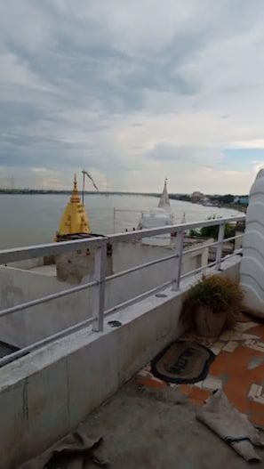 View from property - Riverview Haven Guest House & Cafe (Varanasi)