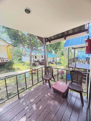 Basic Room, Balcony, Garden View | Terrace/patio - Cher Lonely Beach (Ko Chang)