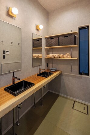 Hair dryer, towels - Newly opened Tennoji 3minute walk  Private ren / Osaka City Ōsaka (Osaka City)