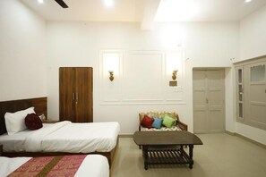 Triple Room, City View - Bhawani Homes (Varanasi)