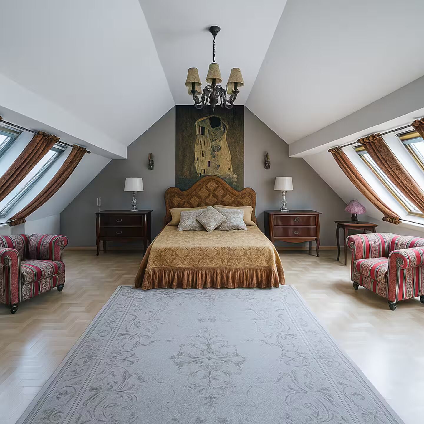 6 bedrooms, desk, iron/ironing board, free WiFi
