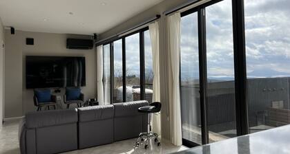 Sakurajima View Nature Modern 3BR 80inch TV B / Kirishima City Kagoshima