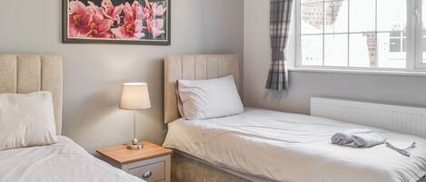 2 bedrooms