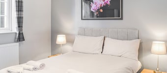 A beautifully restored single-storey two bedroom cottage sleeping four people.