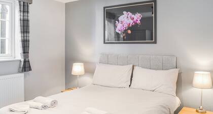 A beautifully restored single-storey two bedroom cottage sleeping four people.