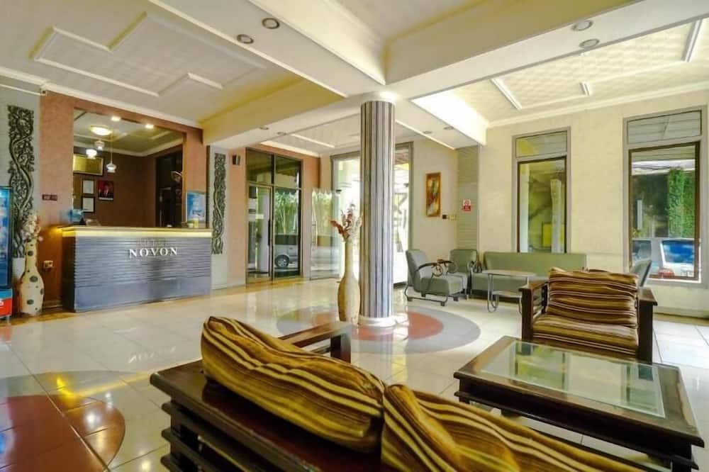 Novon Family Hotel by Tripletree