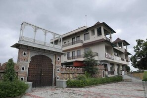 Exterior - New Royal Orbit Hotel & Restro Udaipur (vallabhnagar)