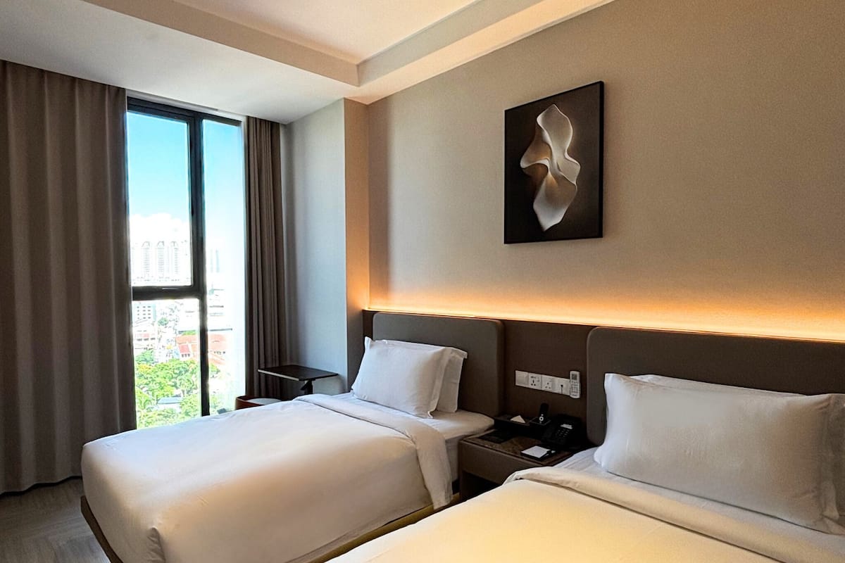 Deluxe Twin Room | In-room safe, soundproofing, iron/ironing board (on request)