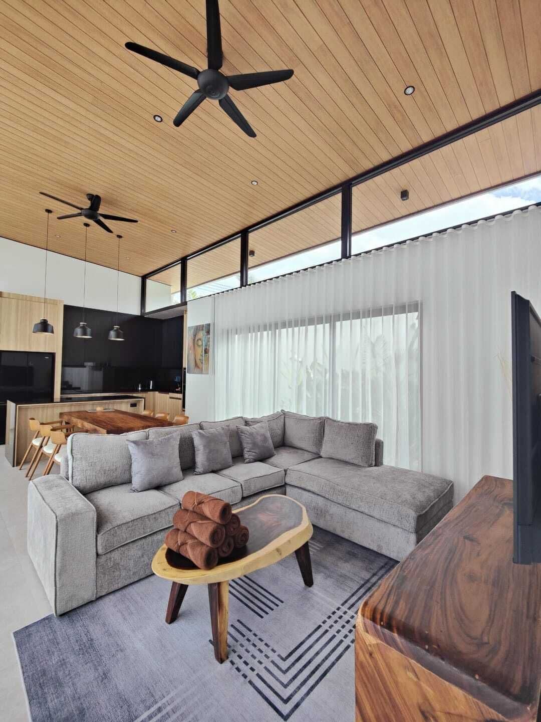 Villa Deluxe, vista al resort, junto a la alberca | Área de sala de estar