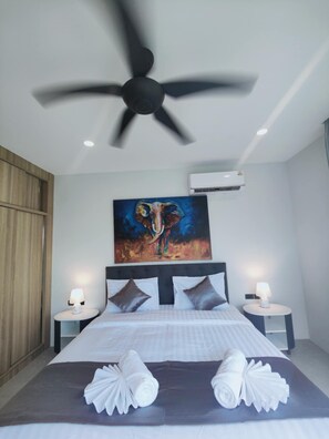 Caja de seguridad en la habitación y cortinas blackout 