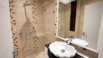 Apartamento, 1 quarto, para fumantes | Banheiro