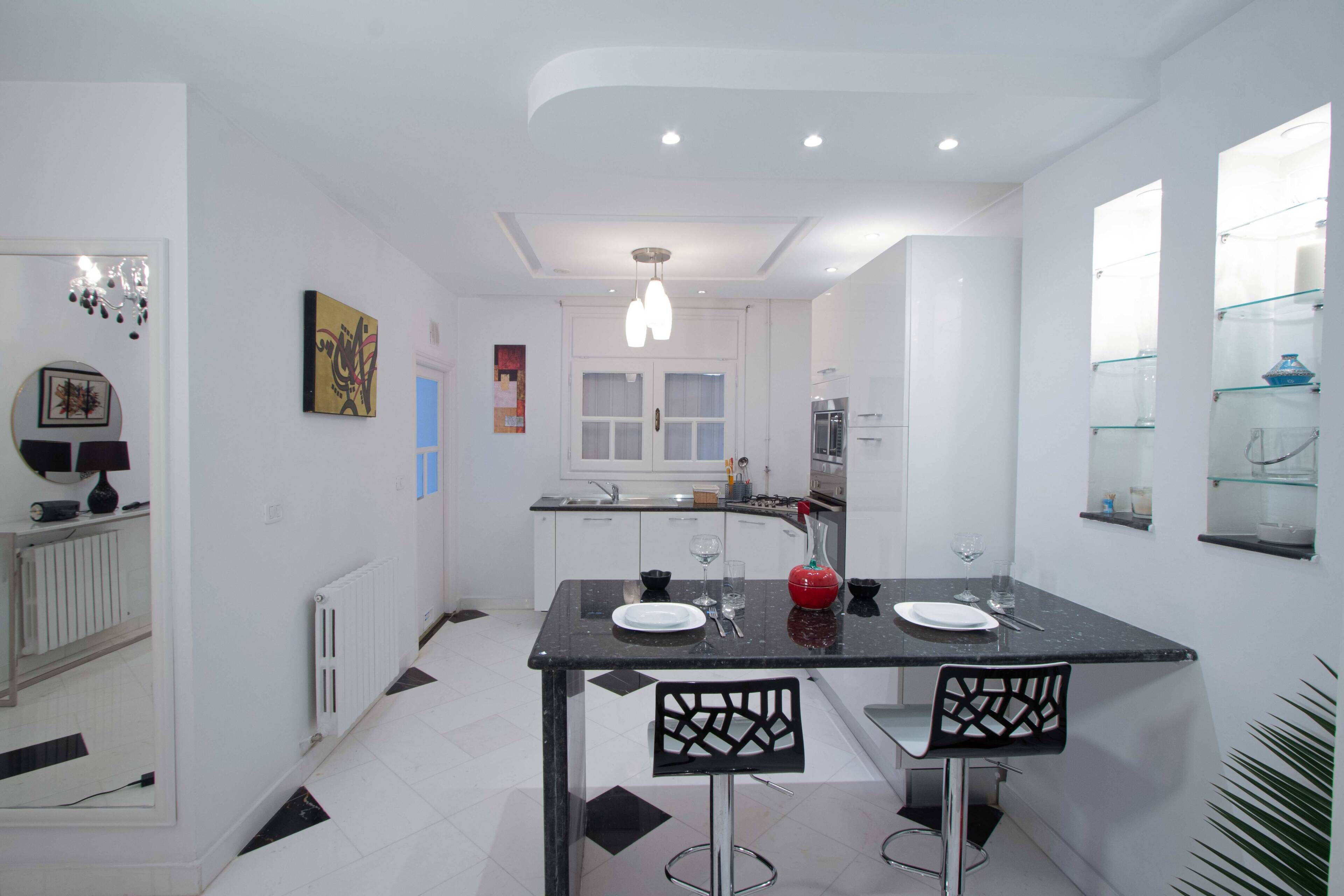 Apartment, 1 Bedroom, Smoking | Dining room