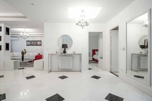 Apartment, 1 Bedroom, Smoking | Living room - L'onde du Lac - Chic Apartment With Private Suite (Tunis)