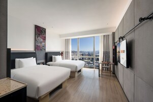 Habitación básica doble | Caja fuerte, cortinas opacas, wifi gratis