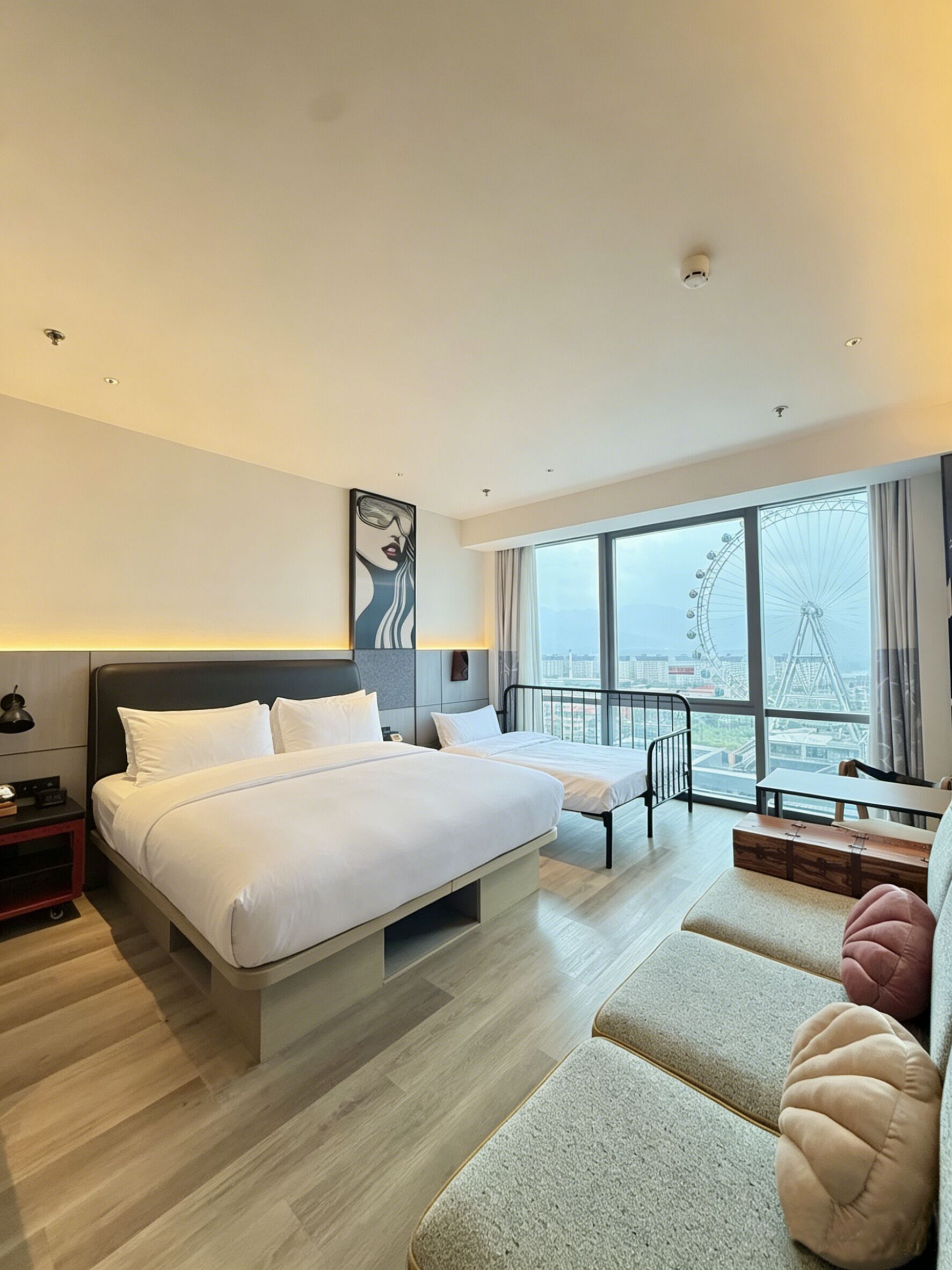 Superior Double Room | In-room safe, blackout drapes, free WiFi