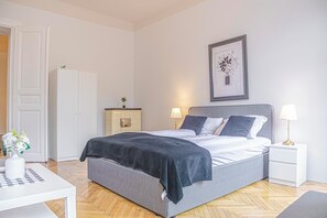 Basic Apartment - Comfy City Apartment Near AKH Hospital (Vienna)