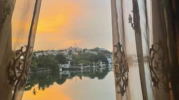 House, Balcony, Lake View | Interior