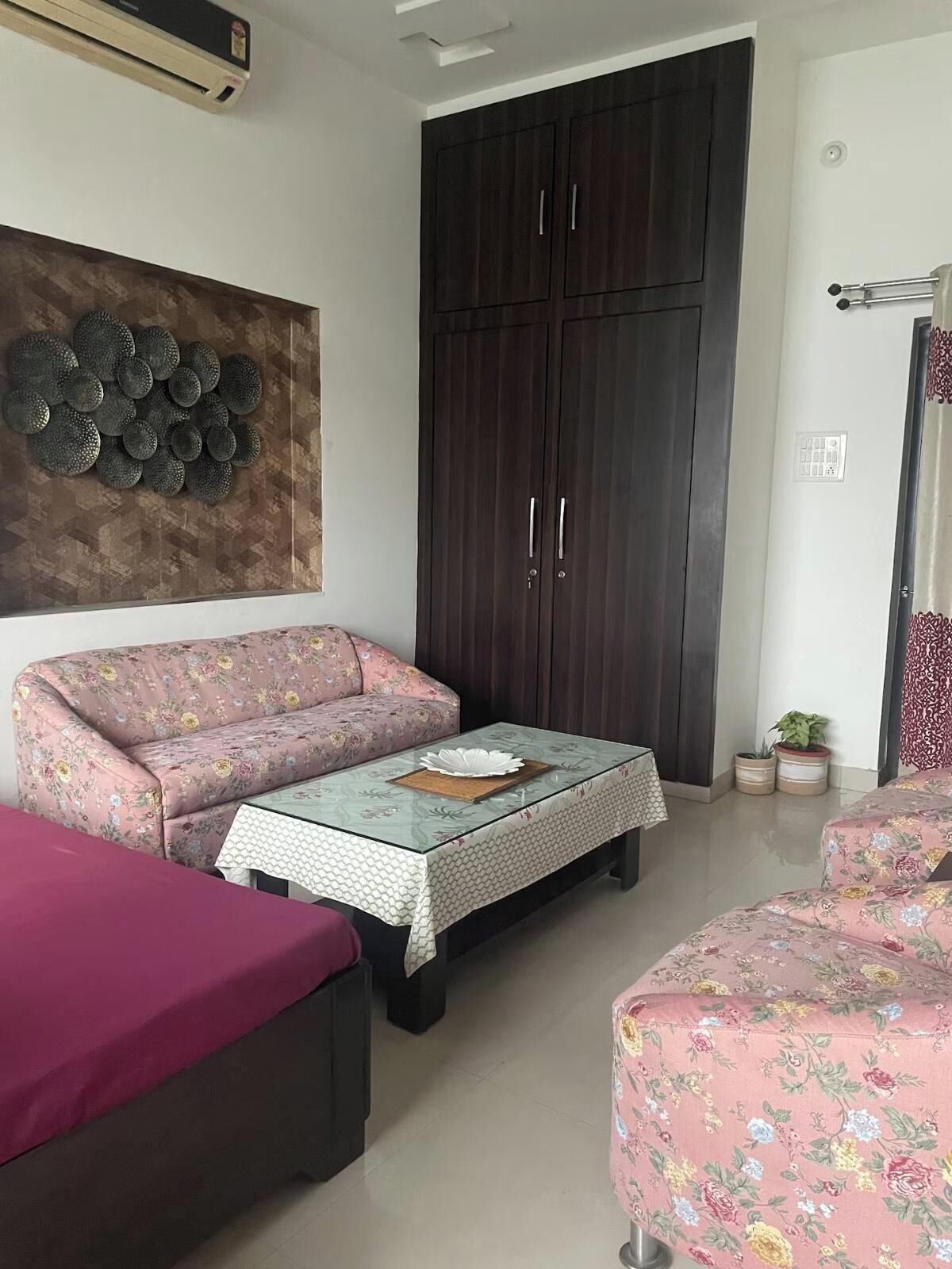 House, Balcony, Lake View | Living area